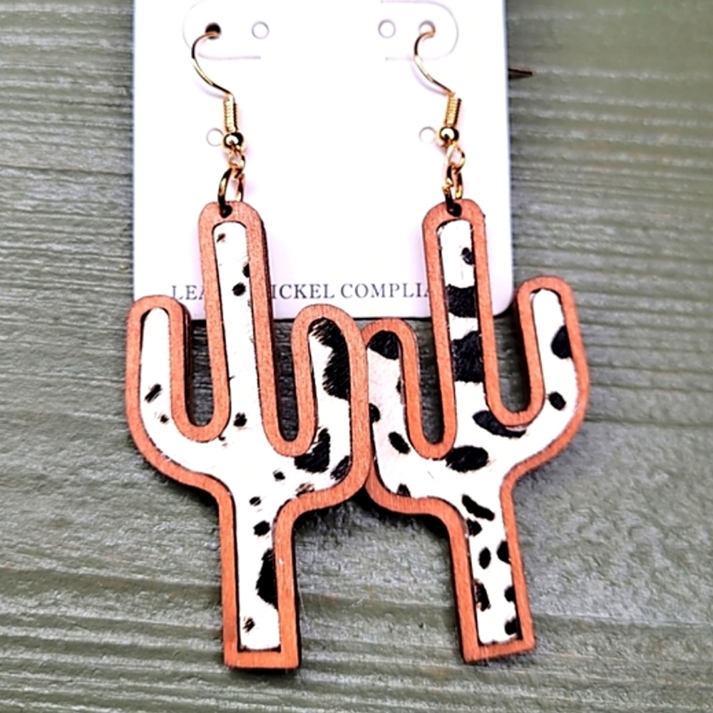 CACTUS WOOD EARRINGS